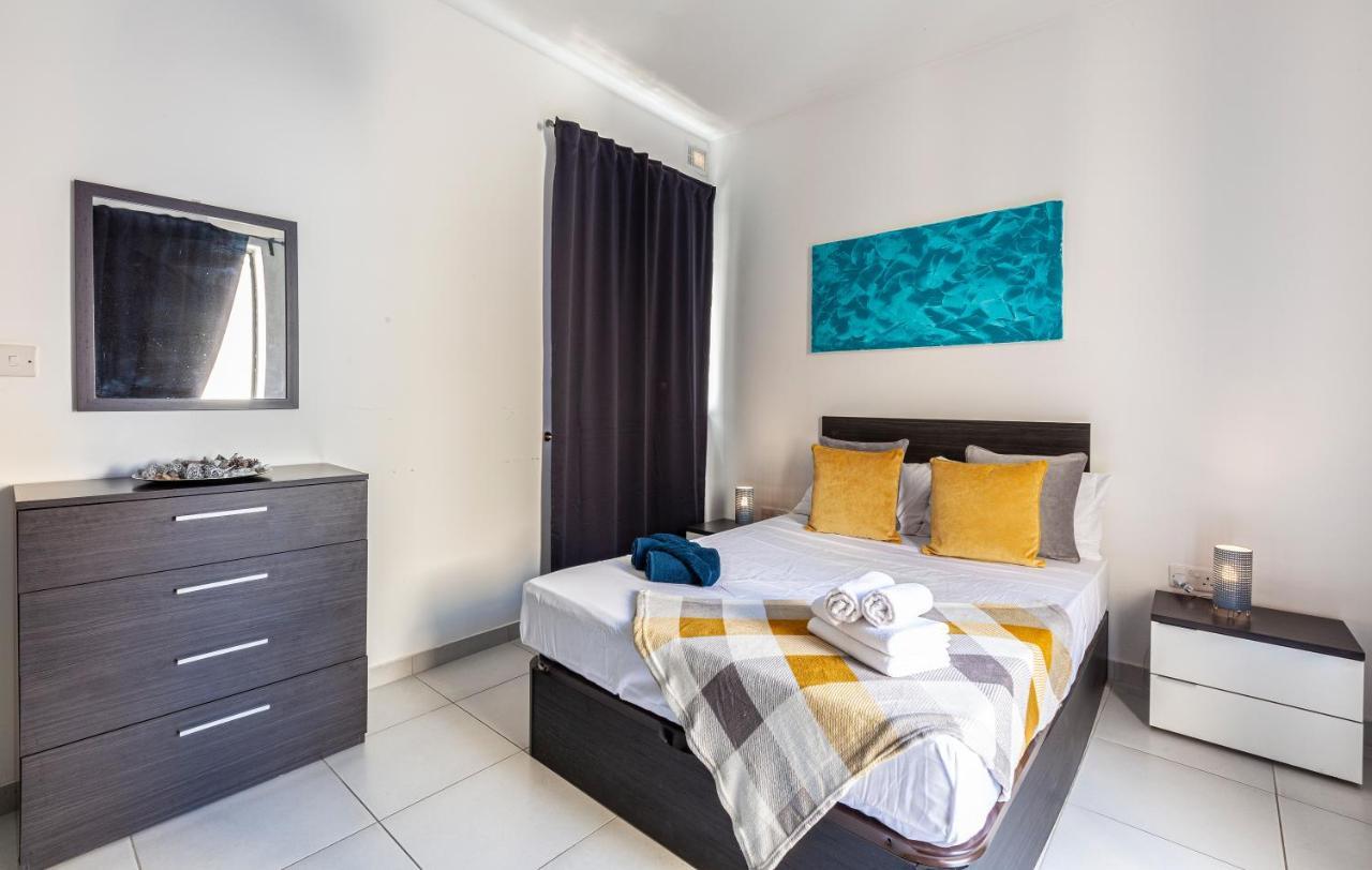 סיינט פול ביי Z4 - Seafront Apartment מראה חיצוני תמונה