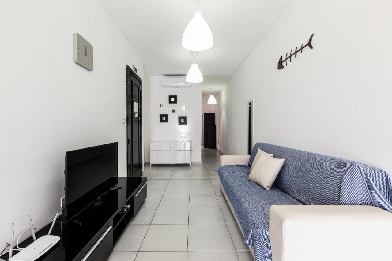 סיינט פול ביי Z4 - Seafront Apartment מראה חיצוני תמונה