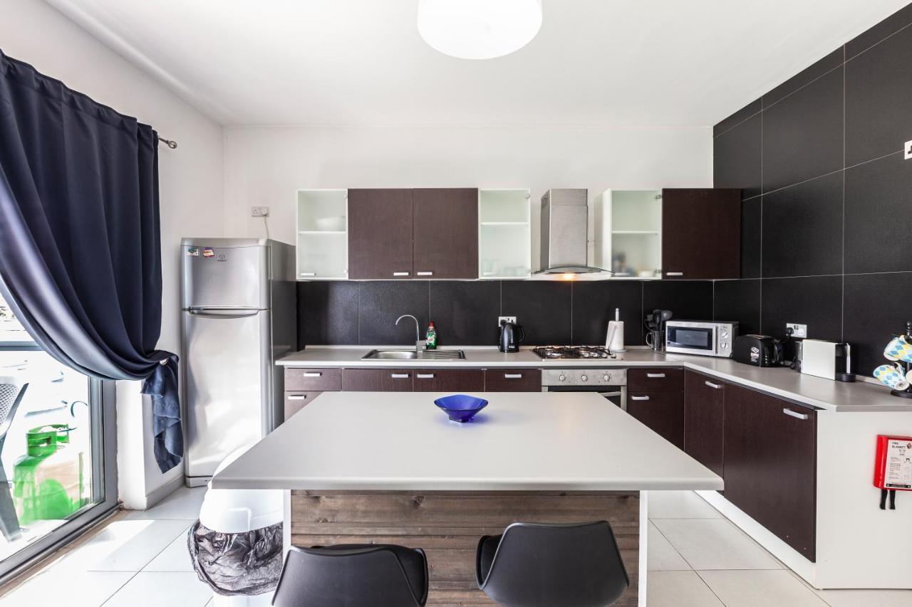 סיינט פול ביי Z4 - Seafront Apartment מראה חיצוני תמונה